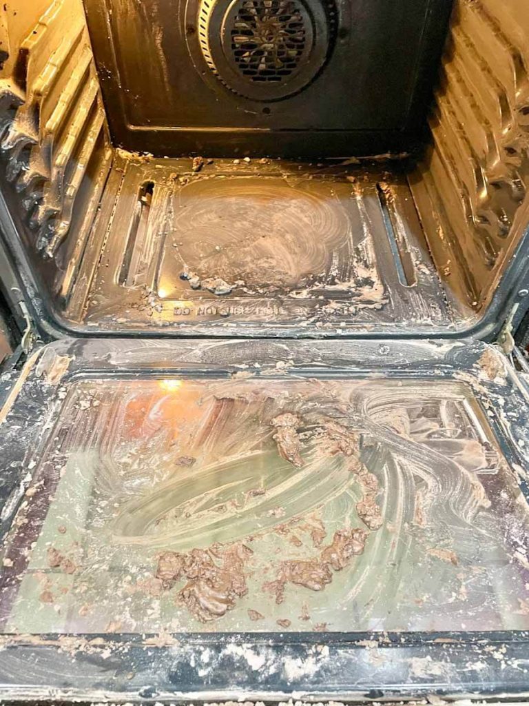 deep cleaning an oven